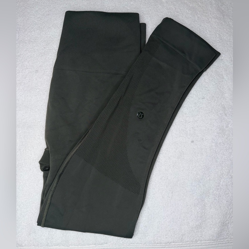 lululemon athletica Black High-Rise Mesh Panel Leggings